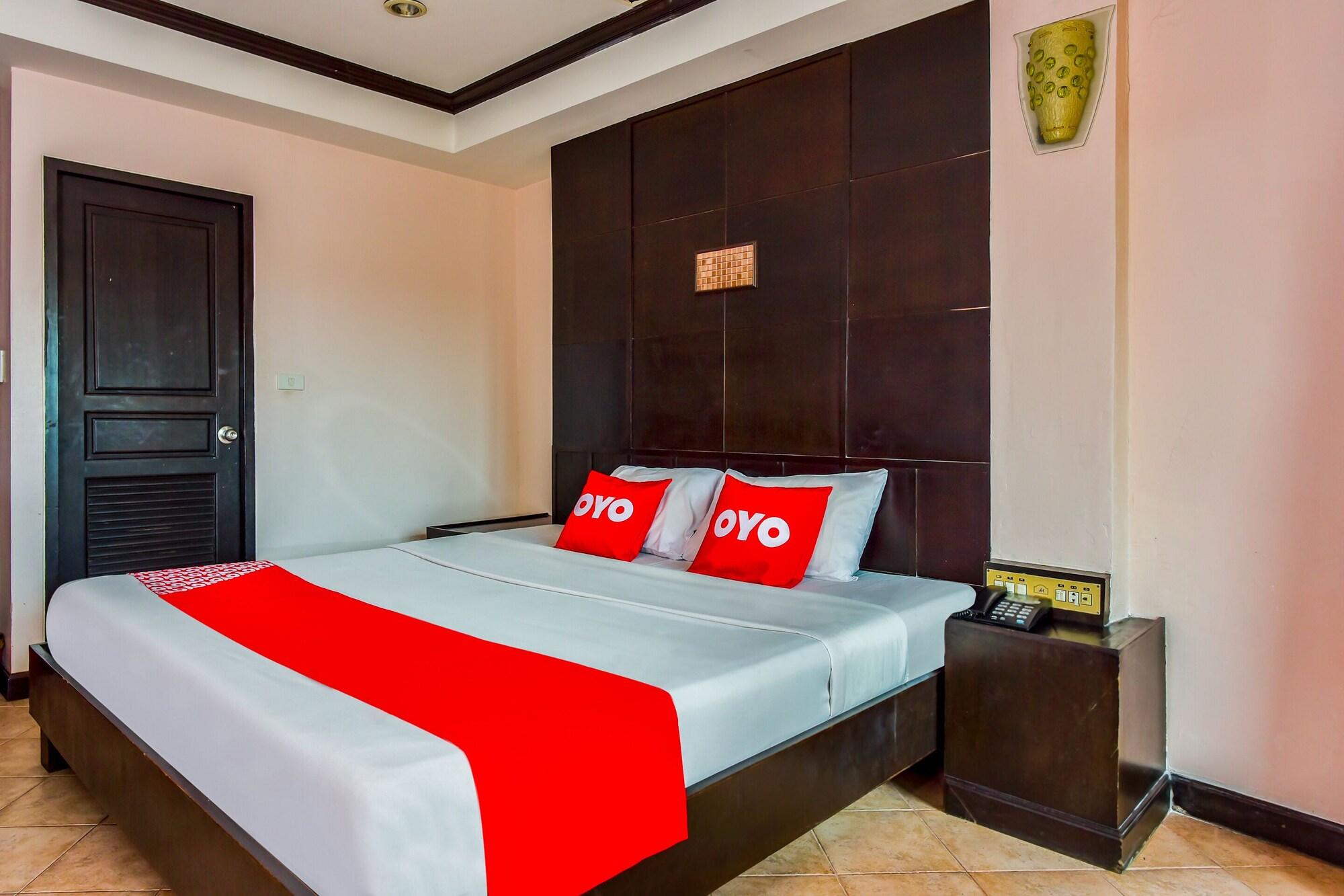 Oyo 447 Royal Express Hua Hin Hotel Exterior photo