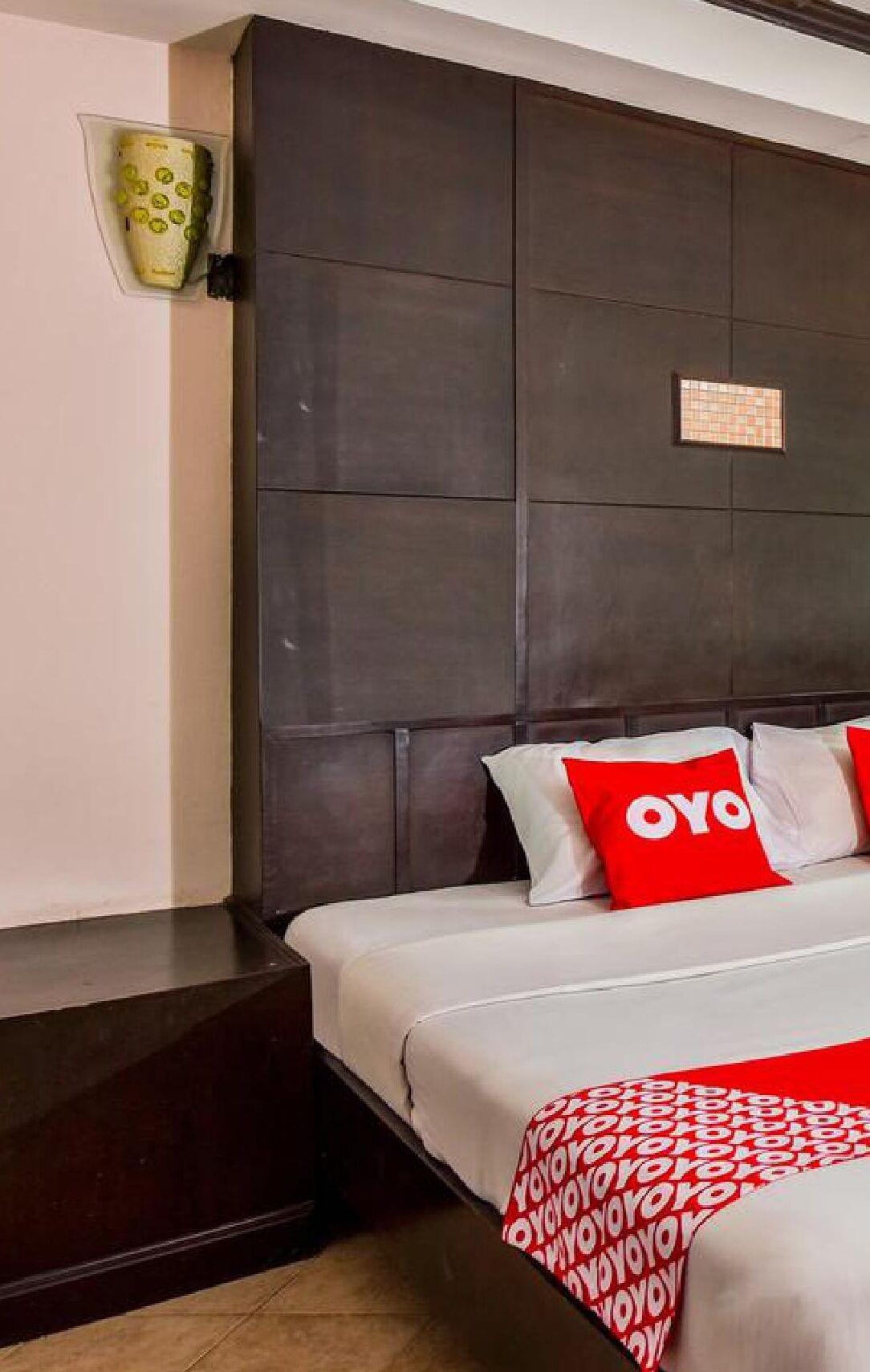 Oyo 447 Royal Express Hua Hin Hotel Exterior photo