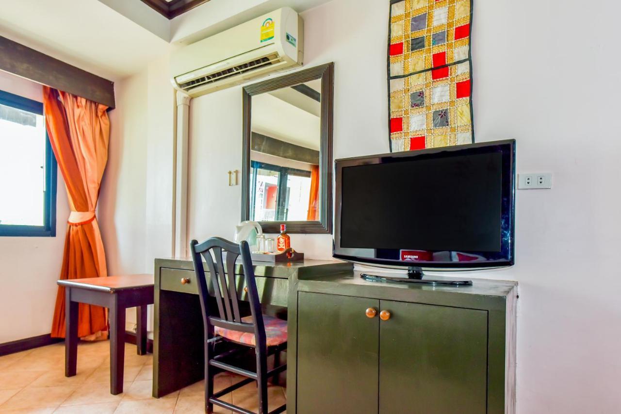 Oyo 447 Royal Express Hua Hin Hotel Exterior photo